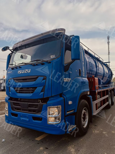 Ассенизатор 20 м3 на шасси ISUZU GIGA 6x4